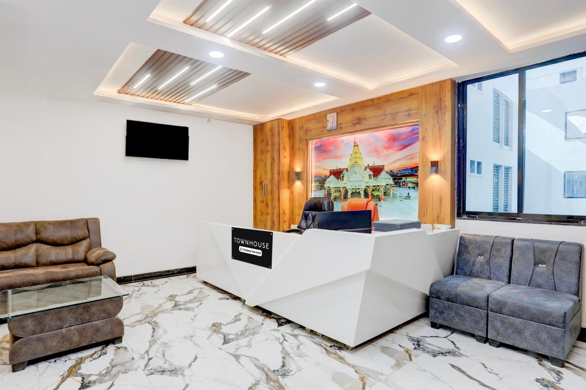 Super Townhouse Ambaji Formerly Hotel Kardhar Inn Экстерьер фото